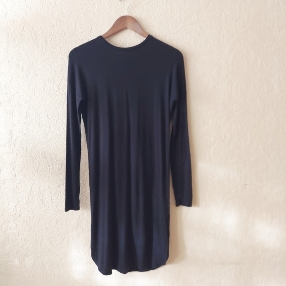 Babaton Black Shift Dress Long Sleeve Rayon Above Knee Keyhole Back Sz XS